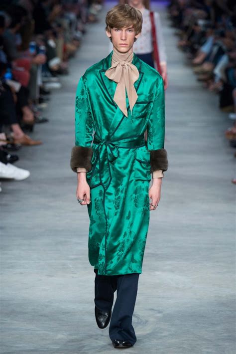 new romantics ss2016 menswear collection gucci|gucci spring dresses 2016.